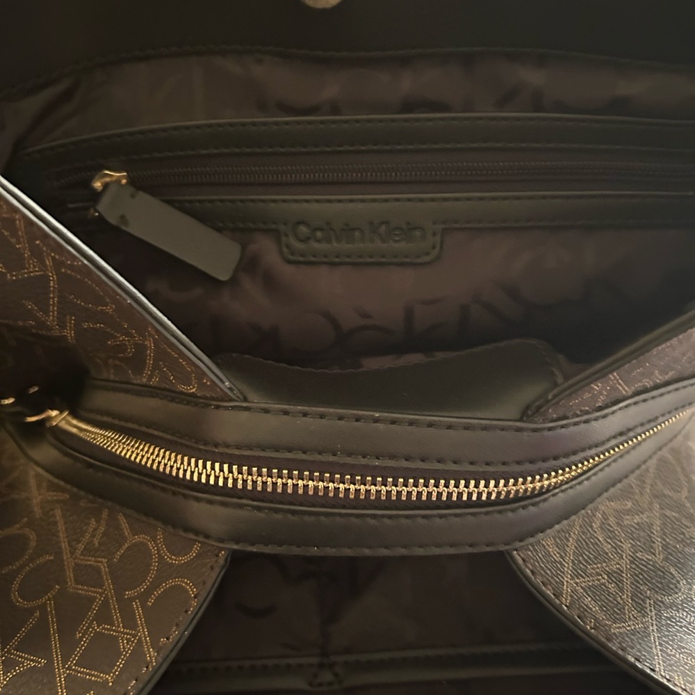 Calvin Klein Brown and Tan Shoulder Bag - Picture 10 of 10